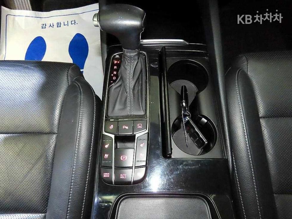 2019 - kia k7