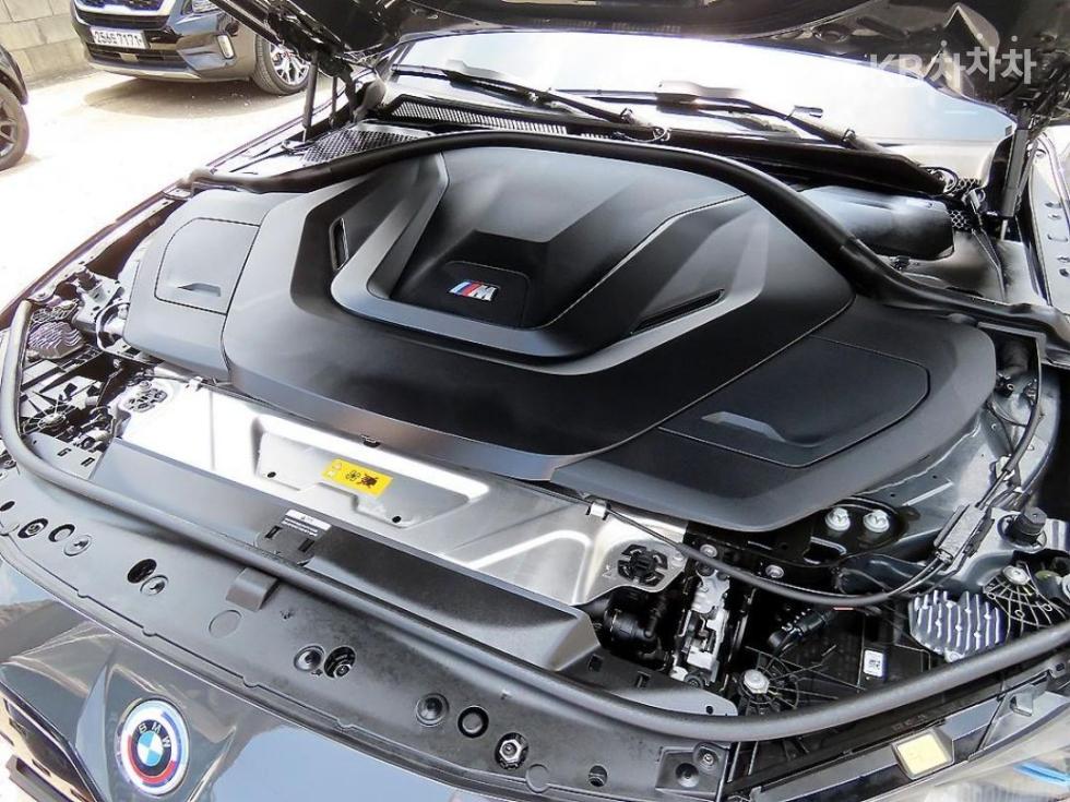 2024 - bmw i4