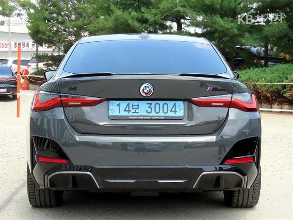 2024 - bmw i4