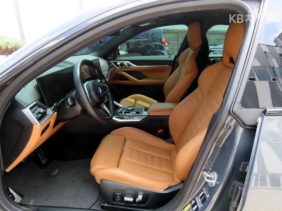 2024 - bmw i4
