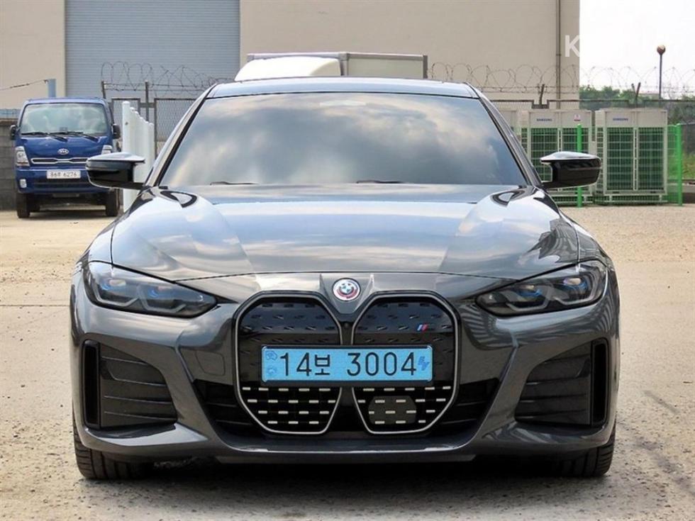 2024 bmw i4
