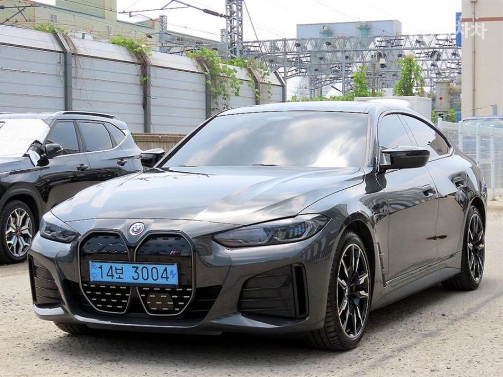 2024 - bmw i4