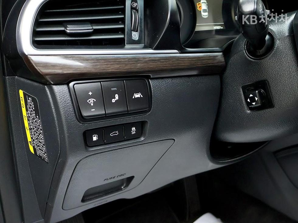 2017 - kia k7