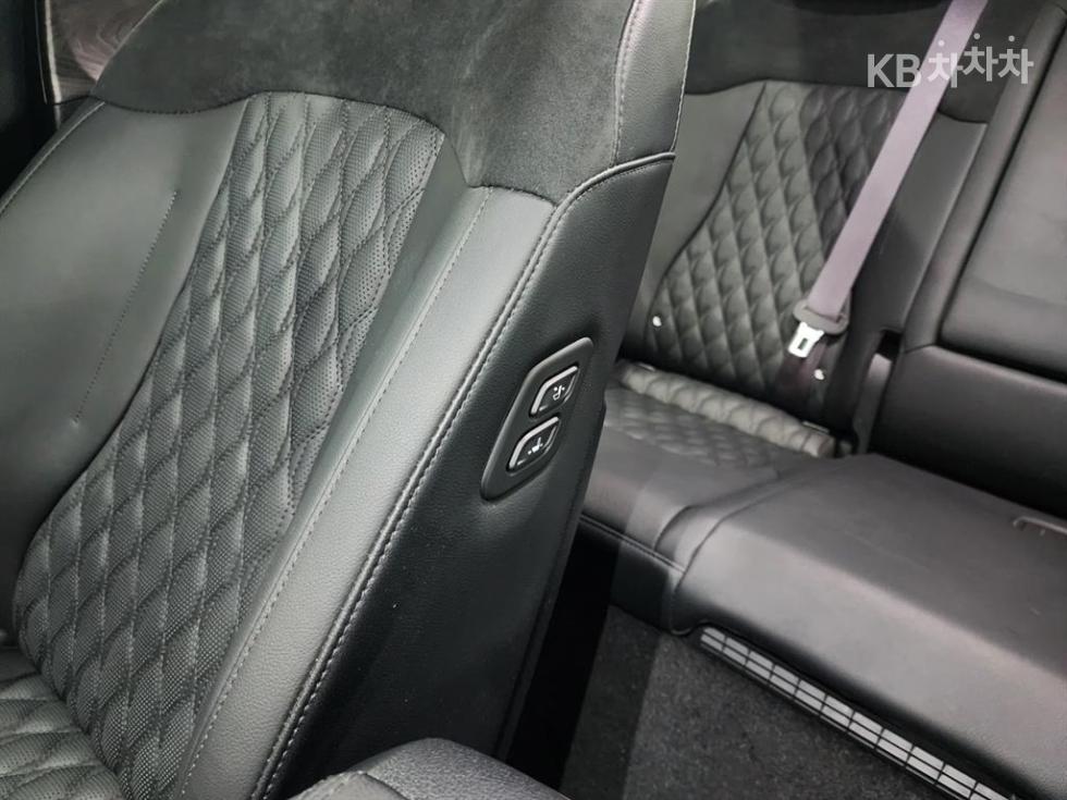 2023 - kia sportage