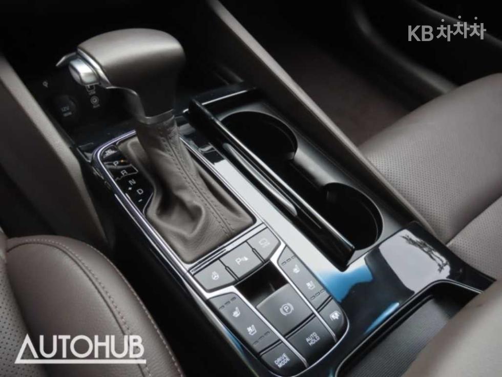 2019 - kia k7