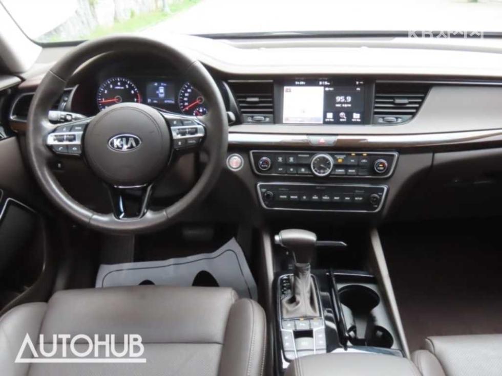 2019 - kia k7
