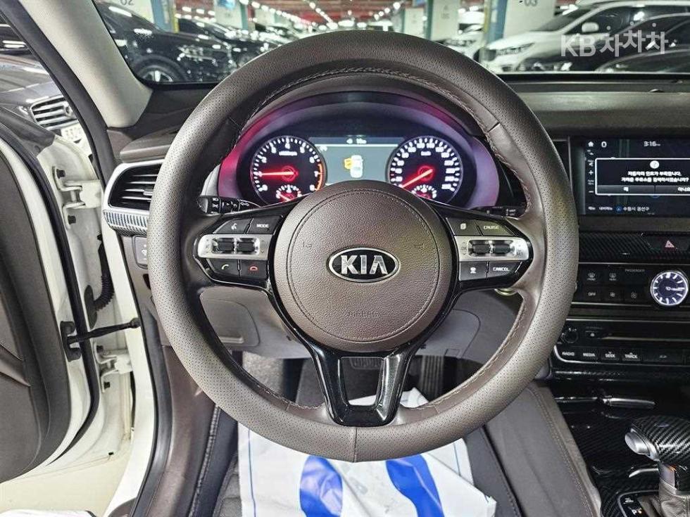 2017 - kia k7