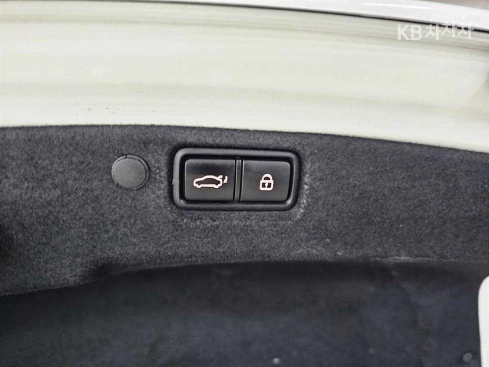 2017 - kia k7