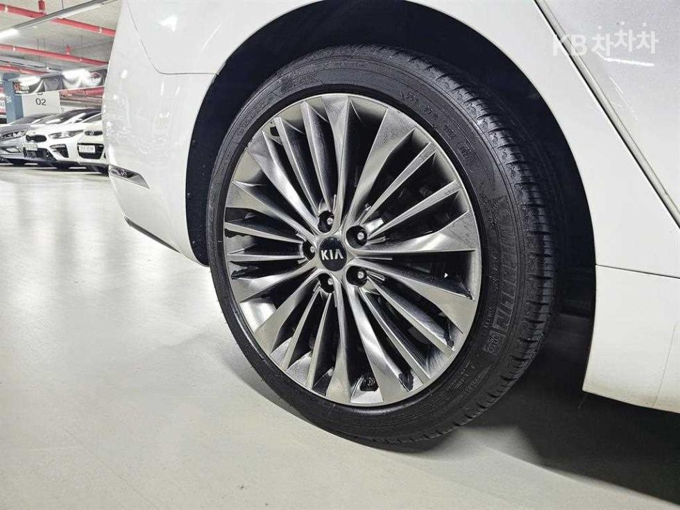 2017 - kia k7