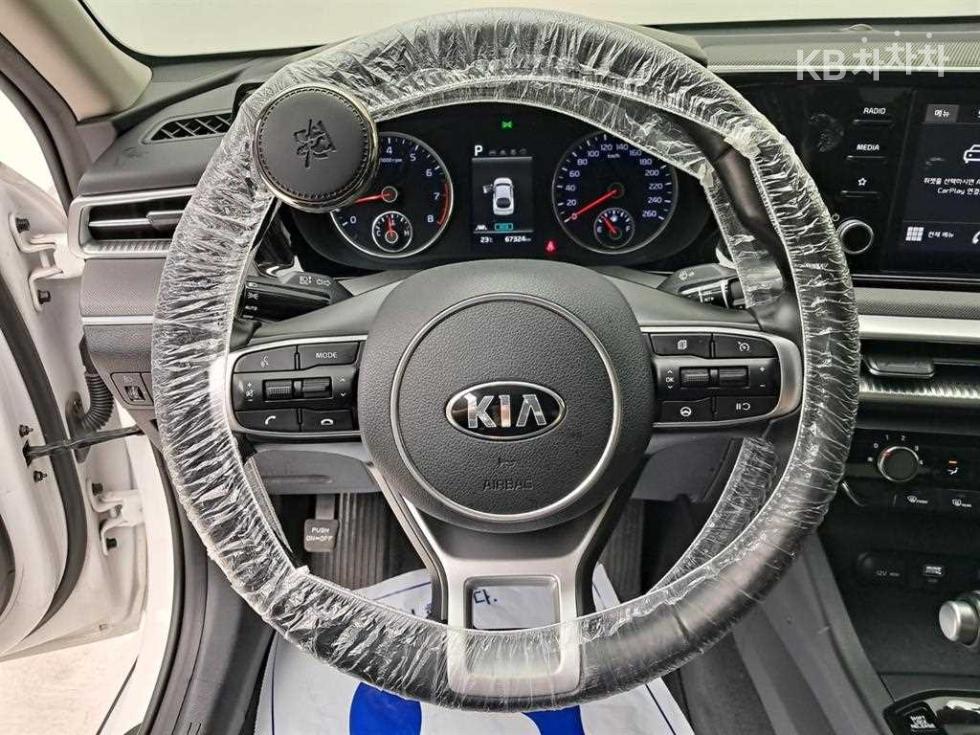 2021 - kia k5