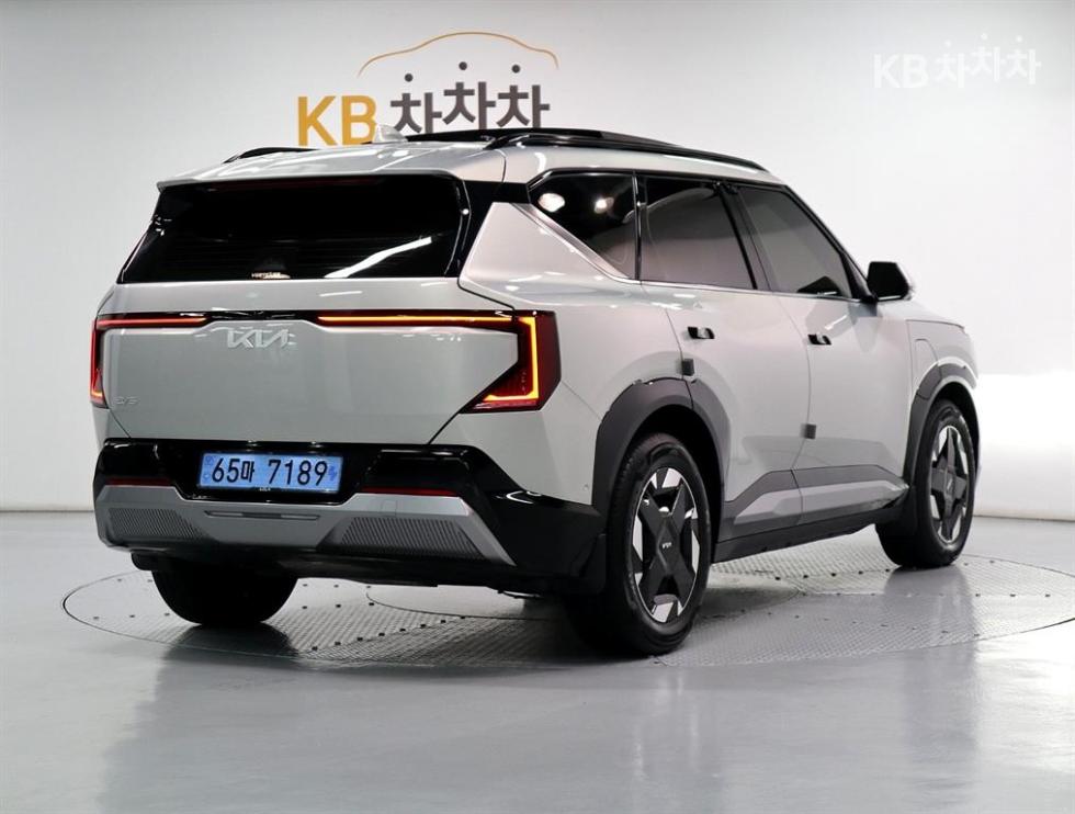 2026 - kia ev5
