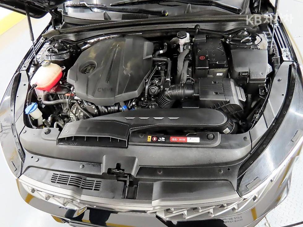 2021 - kia k5