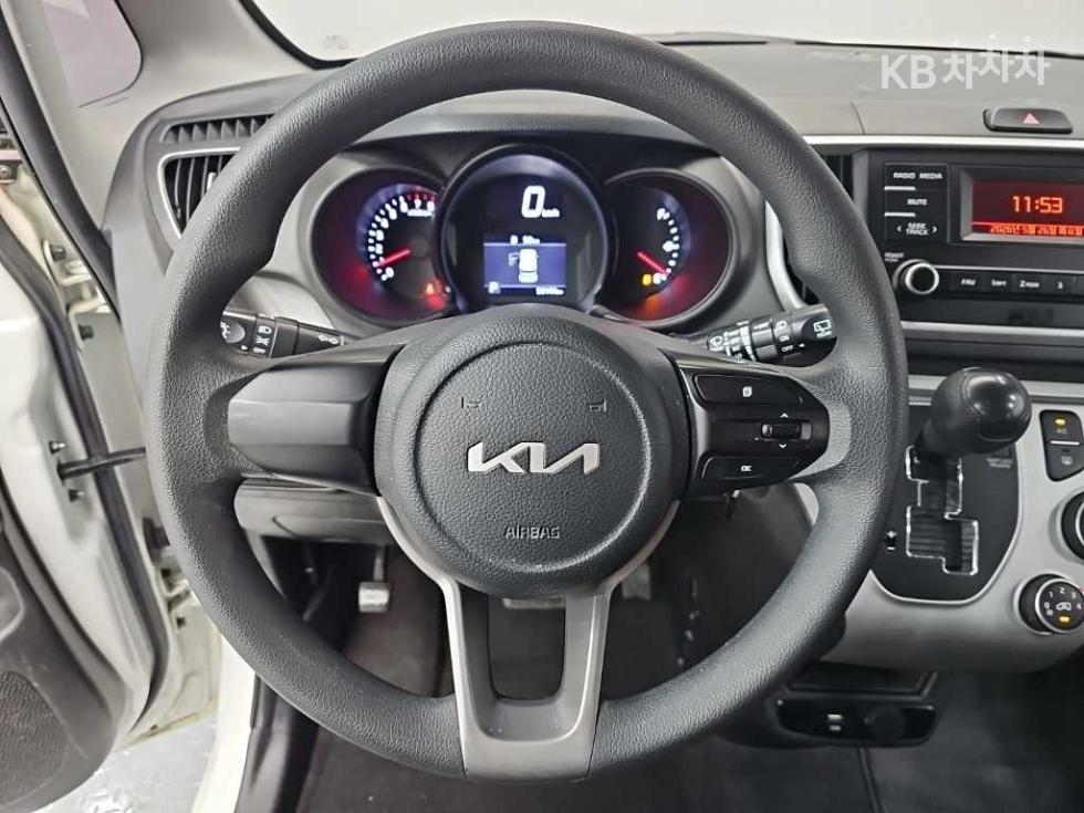 2022 - kia ray