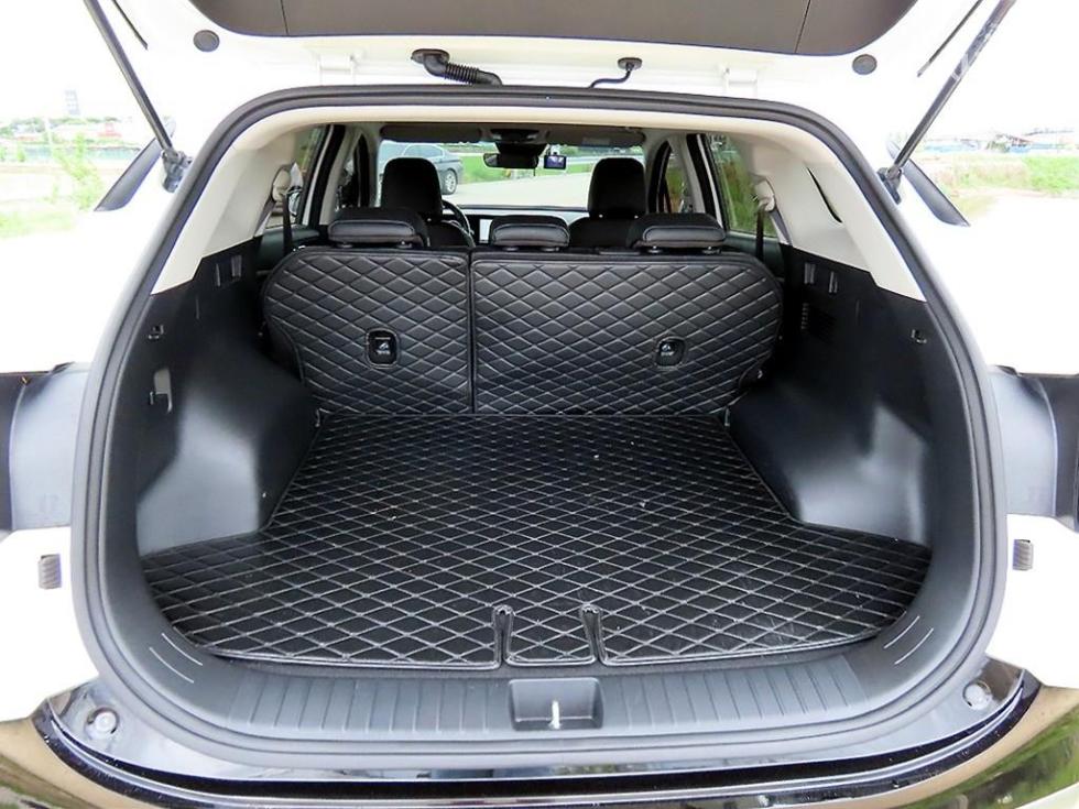 2022 - kia sportage