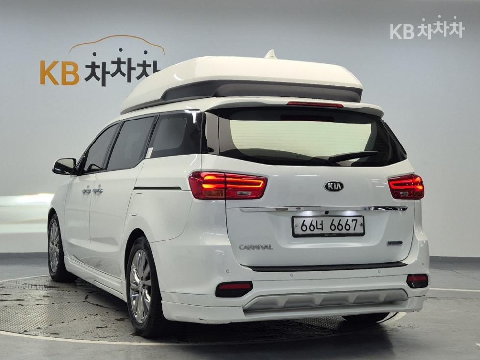 2019 - kia carnival