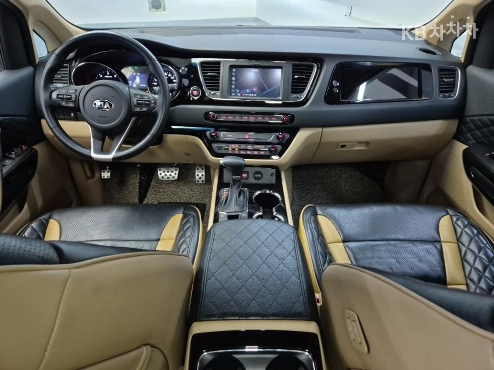 2019 - kia carnival