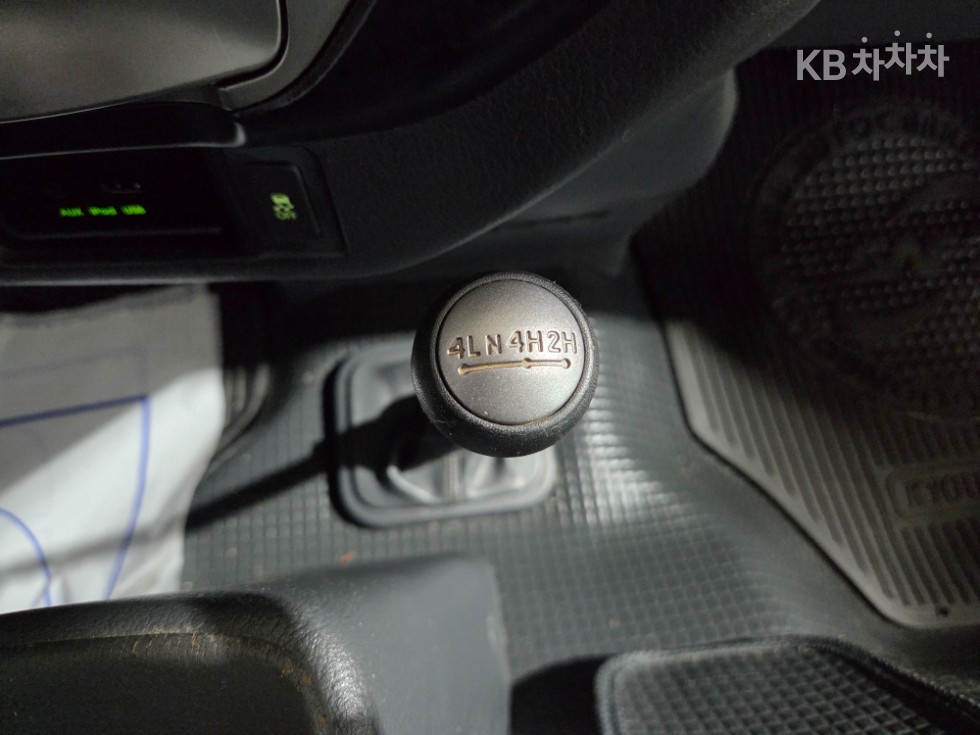 2016 - kia bongo iii