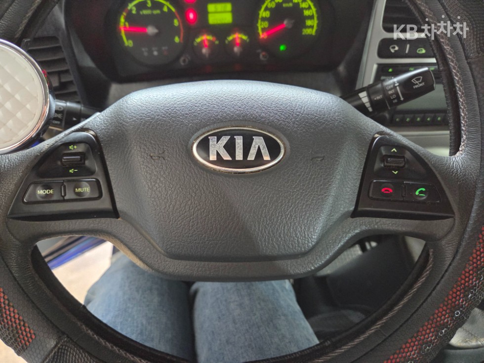 2016 - kia bongo iii