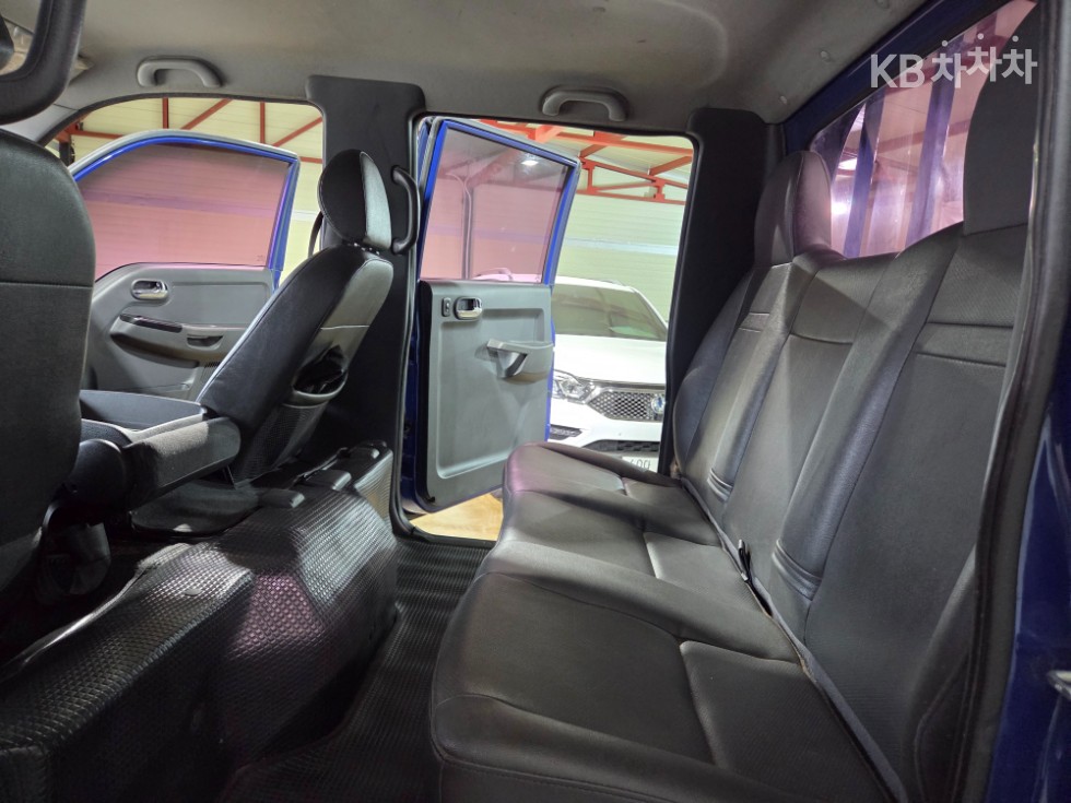2016 - kia bongo iii