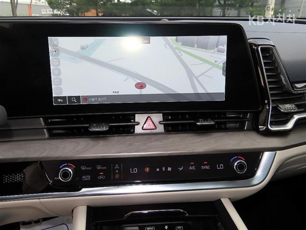 2022 - kia sportage