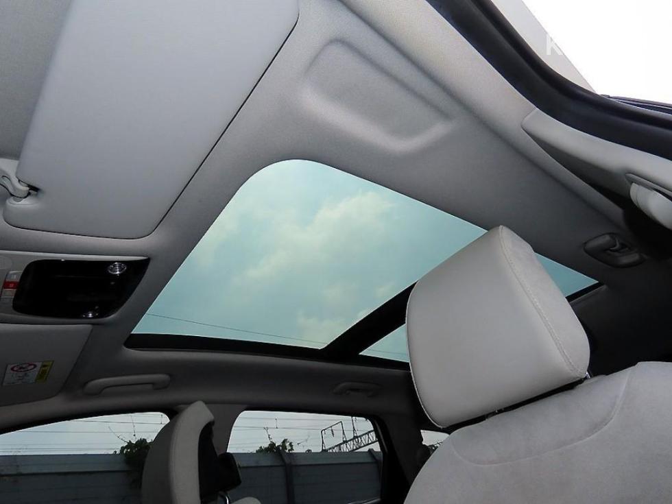 2022 - kia sportage