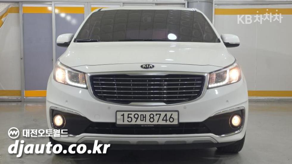 2017 - kia carnival