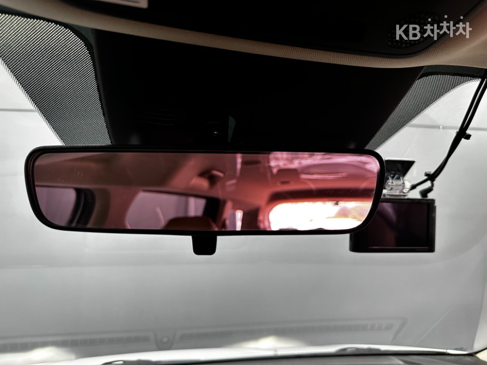 2021 - kia carnival
