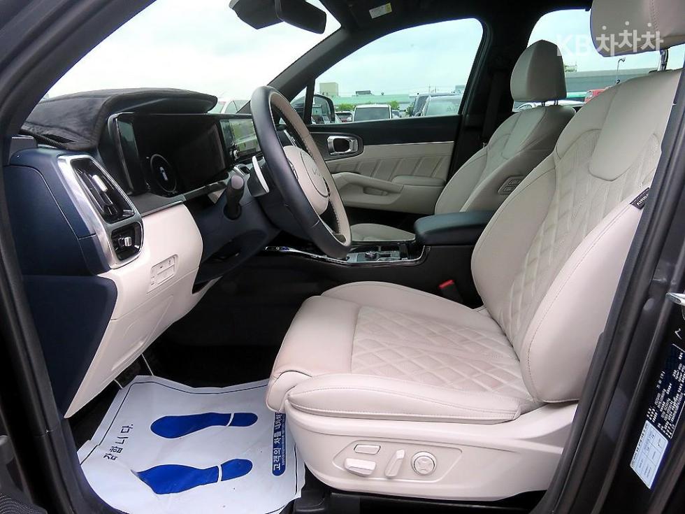 2023 - kia sorento