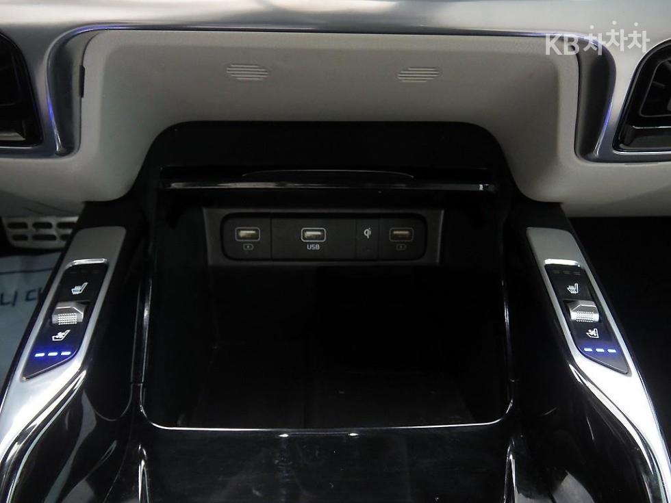 2023 - kia sorento