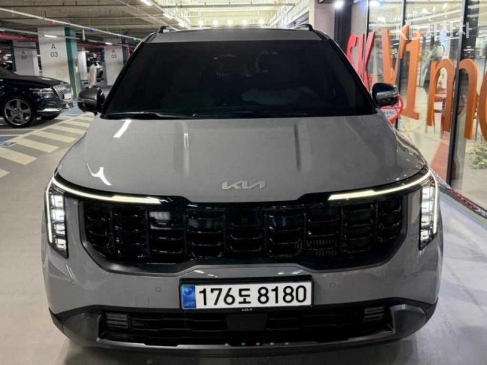 2024 Kia carnival D2.2 9-seater gravity