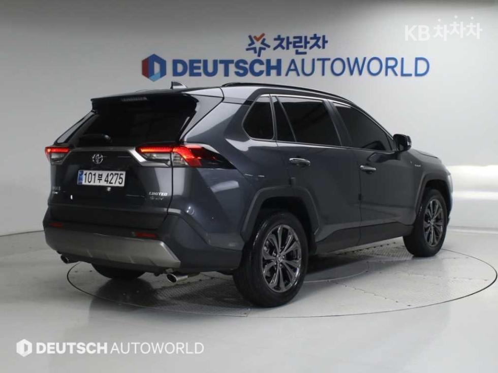 2025 - toyota rav4