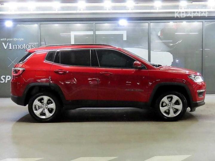Jeep Compass 2.4 AWD Longitude 4