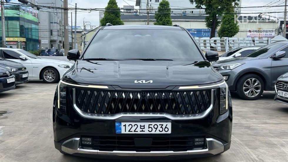 2025 - kia carnival
