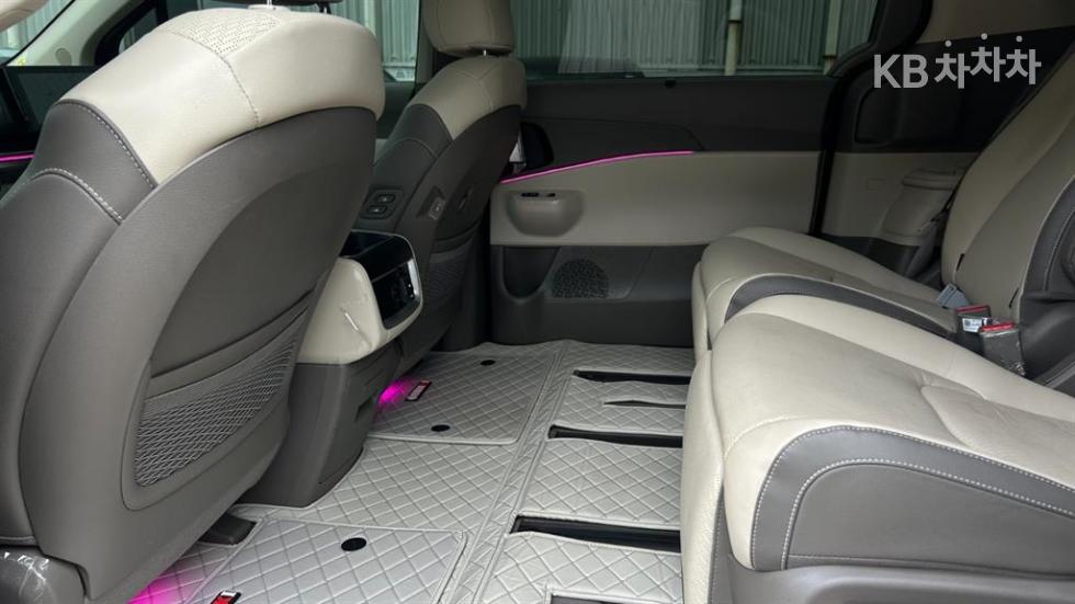 2025 - kia carnival