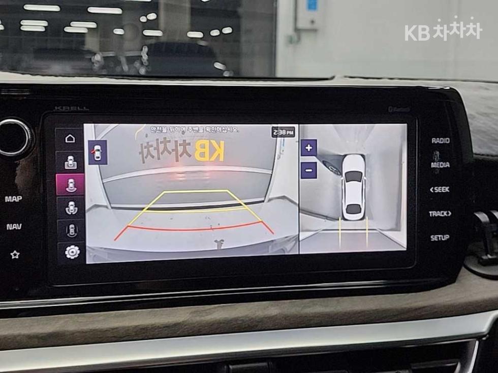 2022 - kia k5