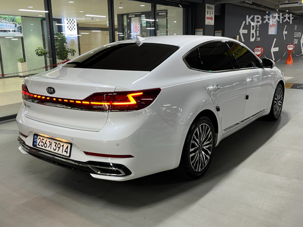 2020 - kia k7