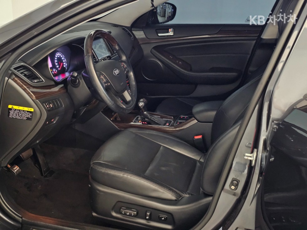 Kia K7 — miniaturë 5