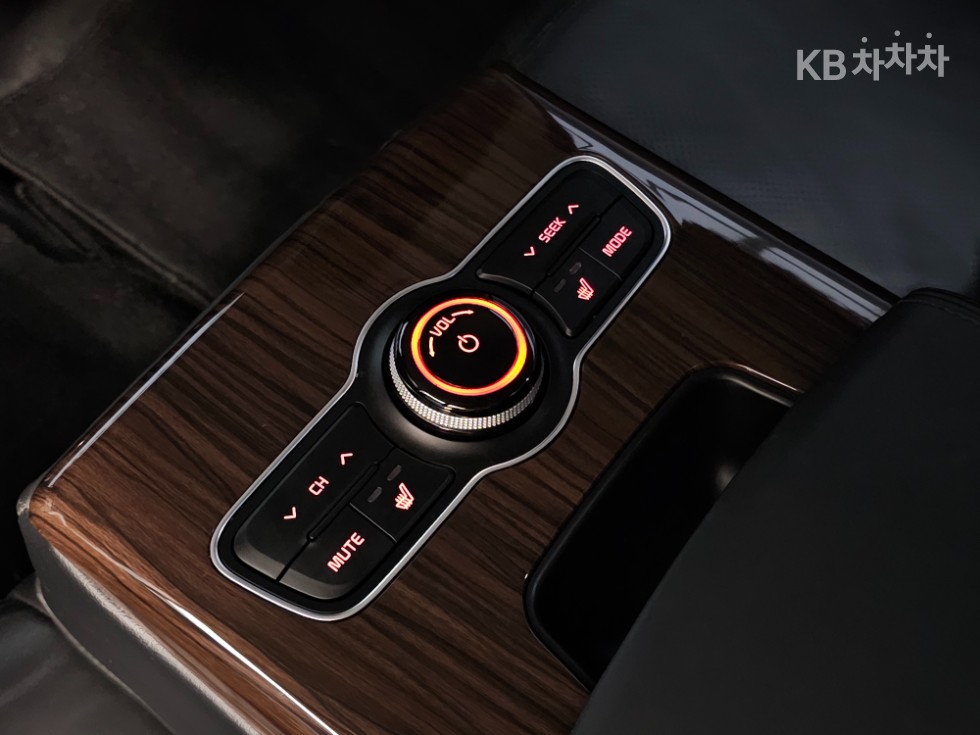Kia K7 — miniaturë 14