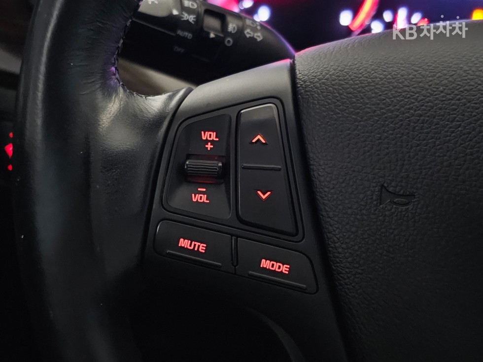 Kia K7 — miniaturë 12