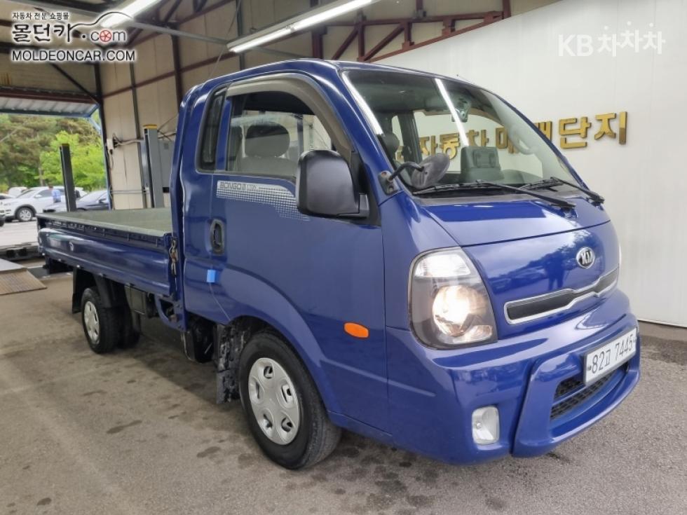 2013 - kia bongo iii