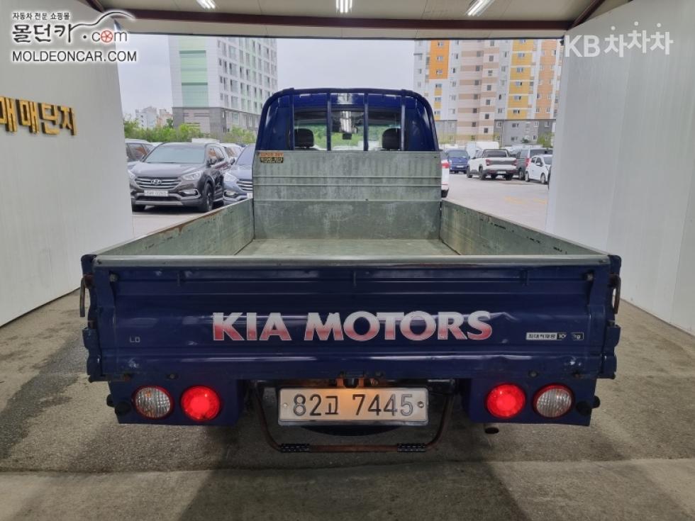2013 - kia bongo iii