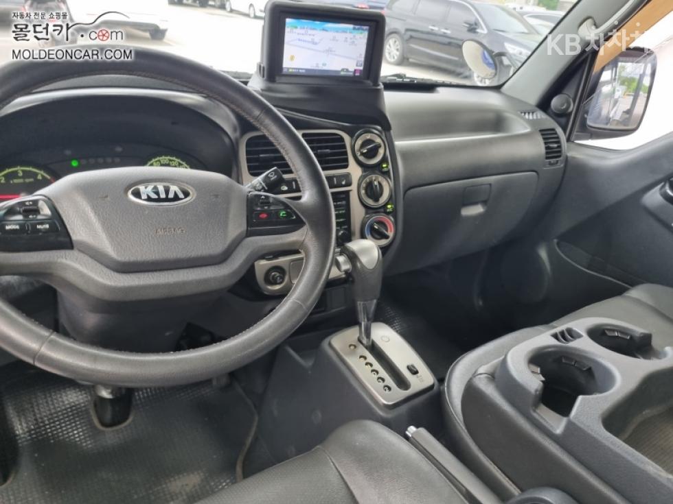 2013 - kia bongo iii