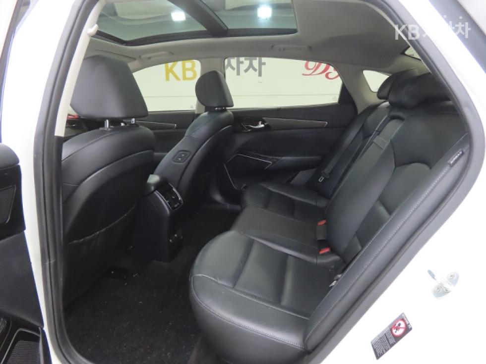 Kia K7 — miniaturë 6
