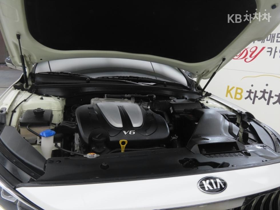 Kia K7 — miniaturë 19