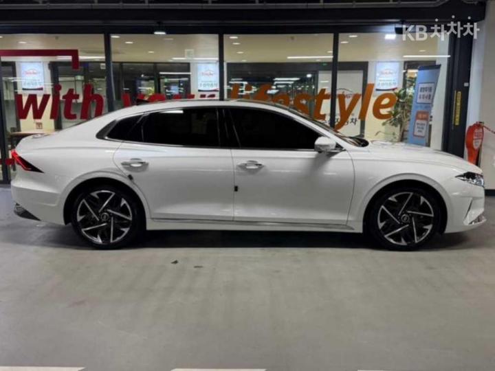 Hyundai Grandeur 2.5 Exclusive 5
