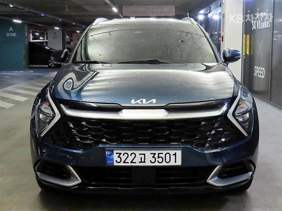 2022 - kia sportage