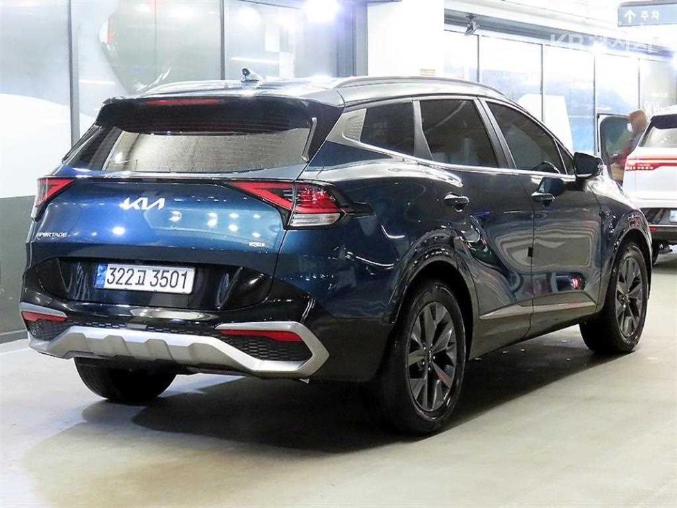 2022 - kia sportage