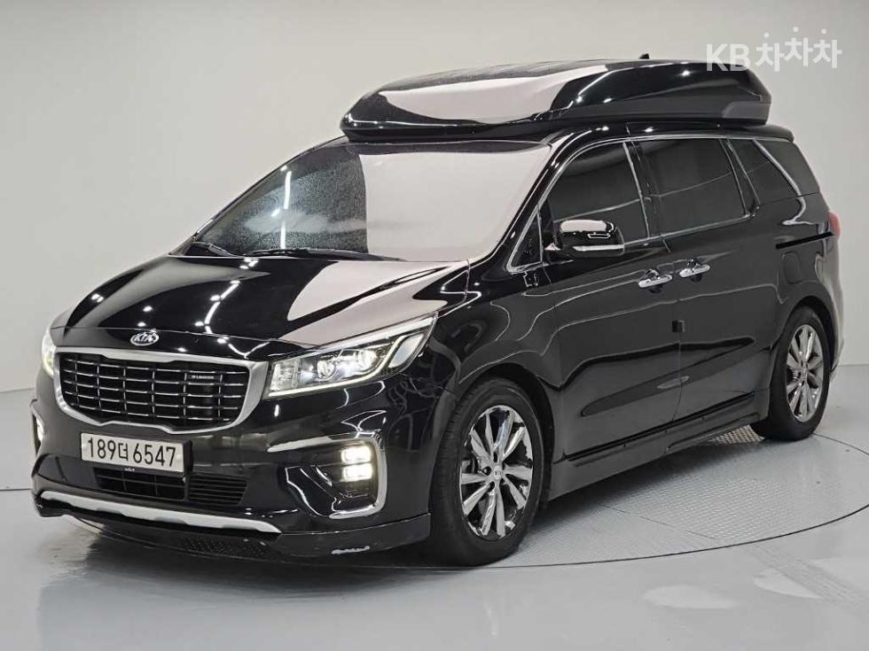 2019 Kia carnival Hi Limousine 2.2 Diesel 9-seater prestige
