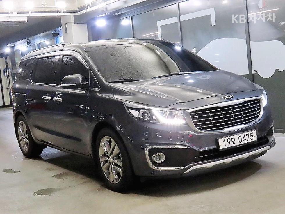 2017 Kia carnival 9-seater 2.2 diesel Noblesse