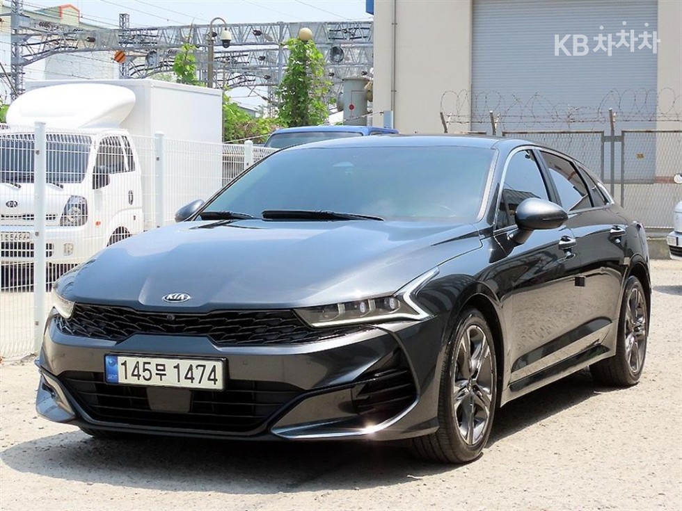2021 - kia k5